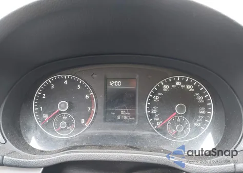 2015 Volkswagen Passat 1.8T Wolfsburg Edition z USA, uszkodzony, nr VIN 1VWAT7A30FC098125